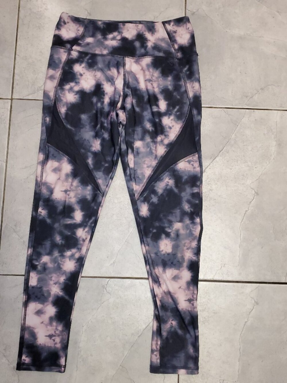 Cute leggings! Pretty colors 💖